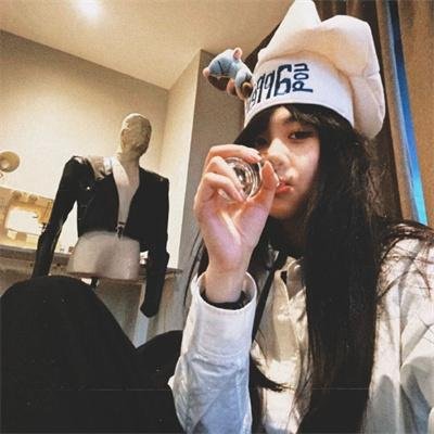 蝴蝶的舌头